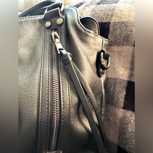 🌟REALER Beautiful Black Pebbled Leather Purse, 13”x17”,Fringe Zipper-Pulls🖤Sassy - Picture 3 of 15